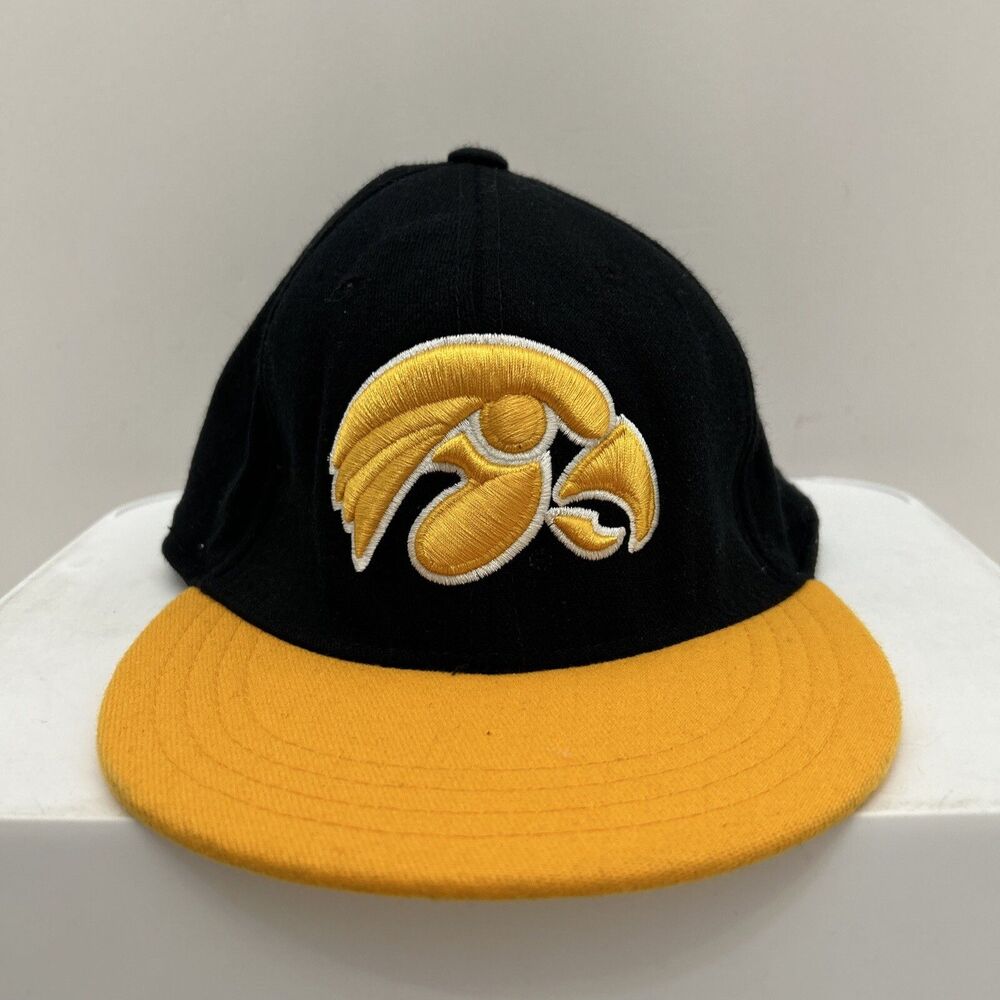 TOP OF THE WORLD CHILD HAT - IOWA HAWKEYES SNAPBACK‎ CAP VGC